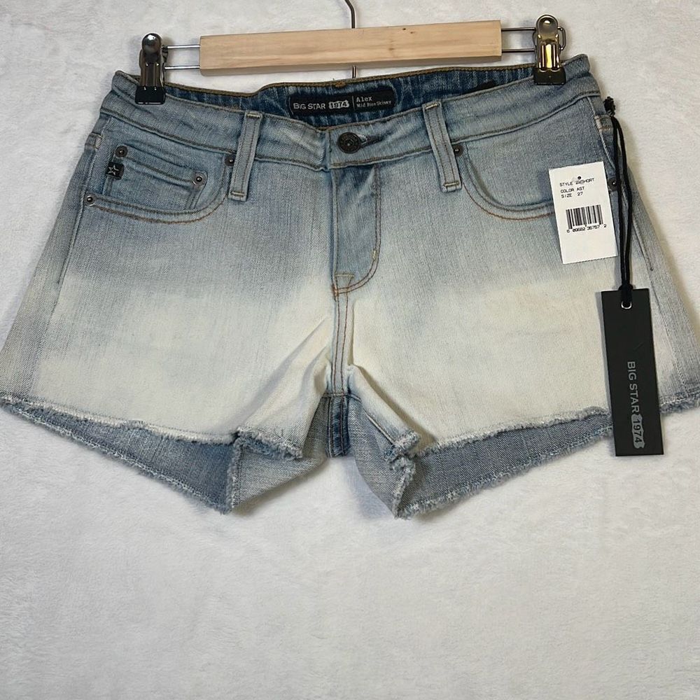 Big Star jean denim shorts- Alex Mid Rise Skinny jean shorts-New w/tag- Women 27